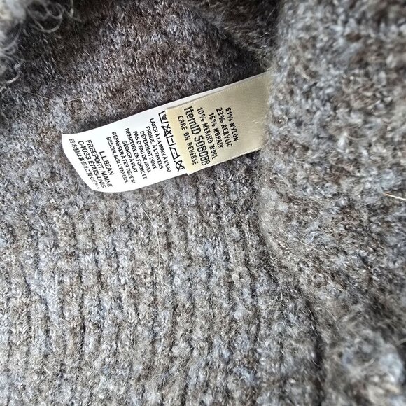 L.L. Bean Womens Gray Wool Blend Turtleneck Sweater Size XL Soft & Warm Knit - Picture 4 of 7